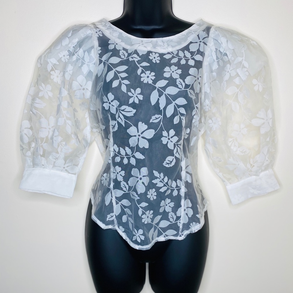 San Joy White Floral Blouse